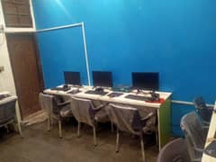 software House with 10pc n internet