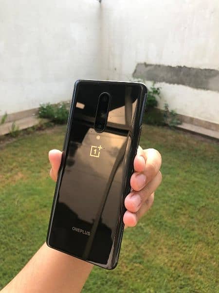 OnePlus 8 8gb 128gb 03336940616 call number pe rabta karein 4