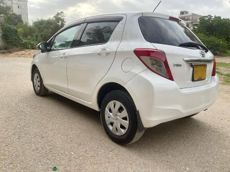 Toyota Vitz 2011 2