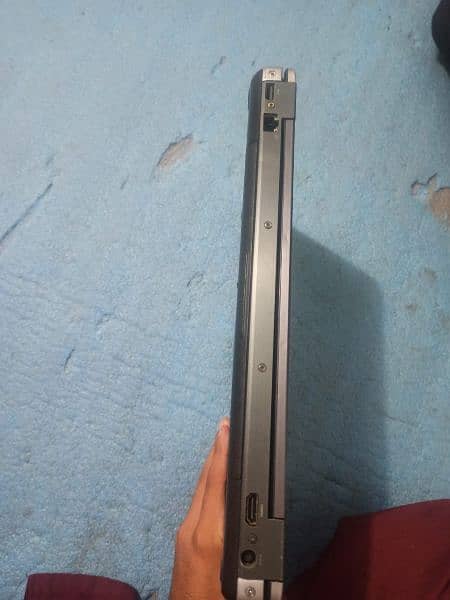 Dell Latitude E6440 4