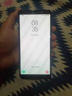 Samsung Galaxy a7  pta 4 GB    128 GB