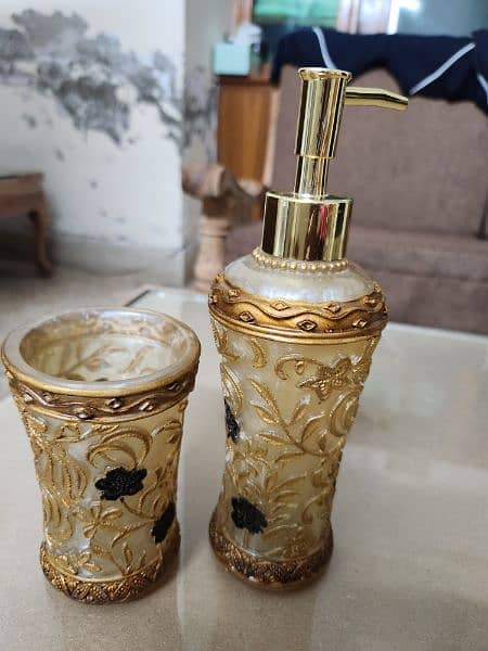 Handcrafted Soap Dispenser with Handcrafted Tooth Brushes Holder 0