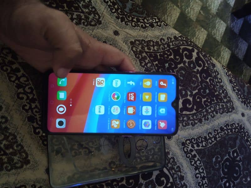 Oppo F9 4GB 128 GB exchange available hai PTA 03116998361 8