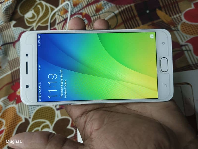 oppo a57 4/64 lush condition 0