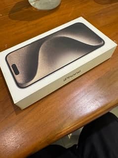 iphone 15 pro 256 GB- 10/10 mint condition - un touched