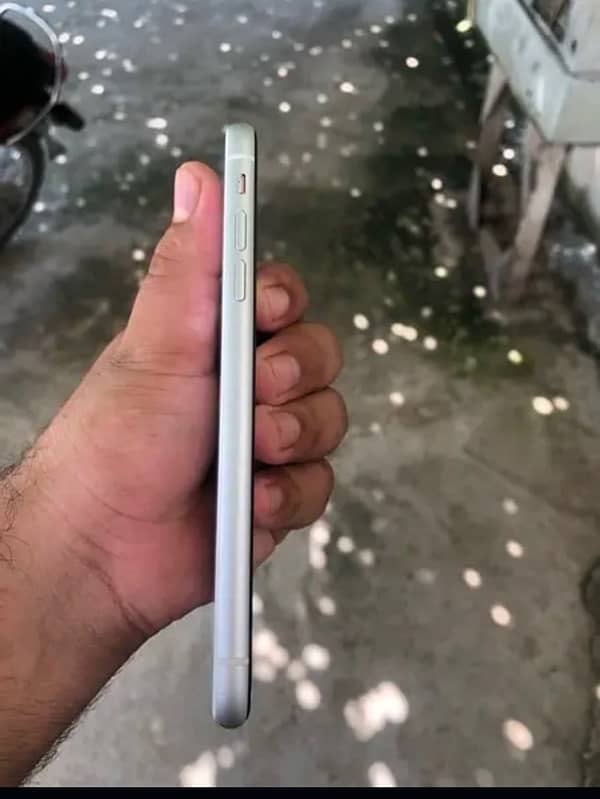 I phone xr waterproof 79% 2