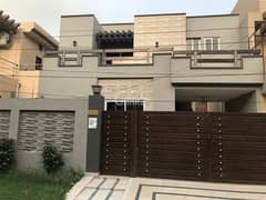 House Available For Rent 12 Marla Double Storey Canal Road Faisalabad