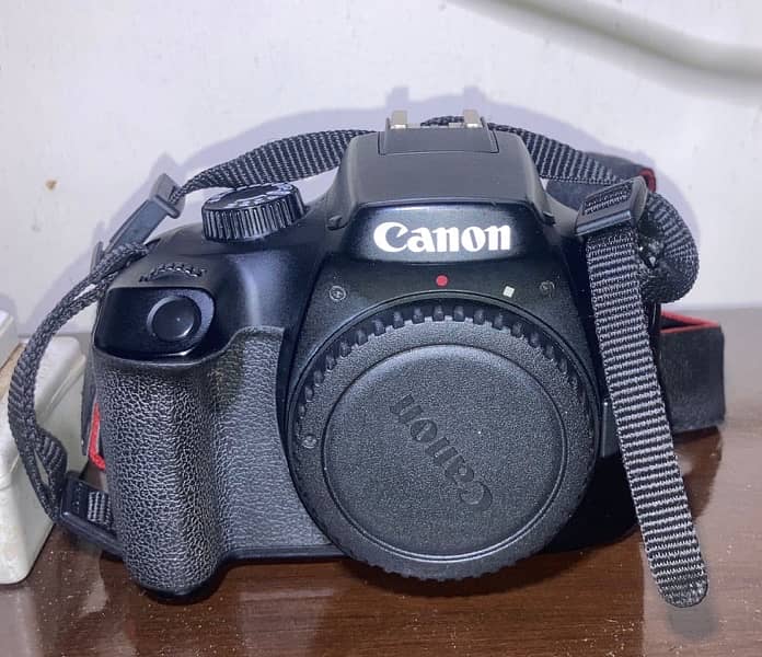 Canon EOS 4000 D | 18-55 mm + 75-300 mm Lense 1