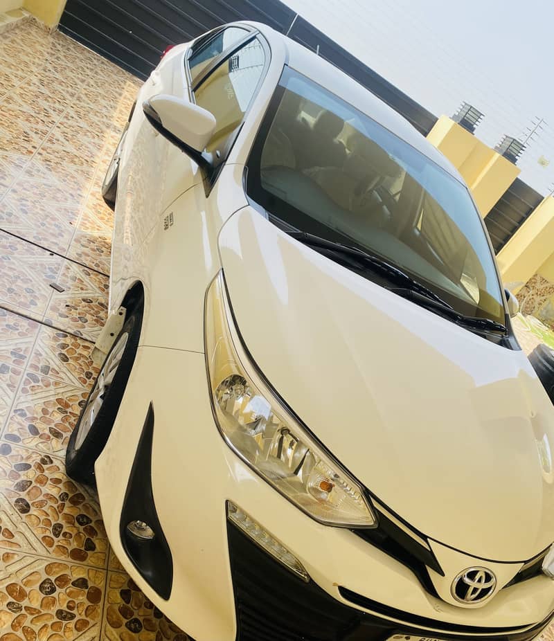 Toyota Yaris GLI Mt 2021 urgent sale 8