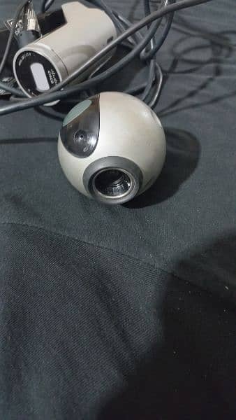 2 Web Cameras , Nice Condition 2