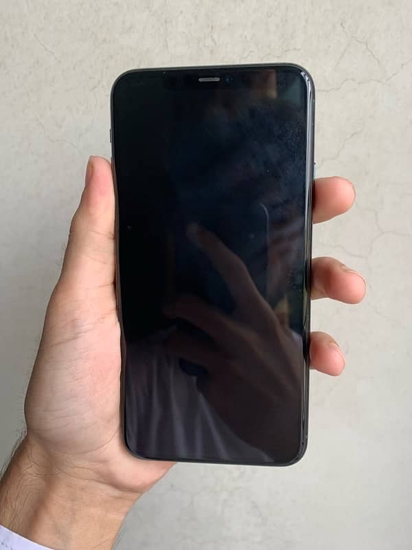 iphone 11 pro max 64 gb factory unlock lush condition 1