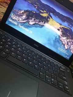 Dell Latitude 3380 intel(r) core i3. . .