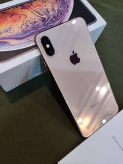 I phone xs max what's app 03230915322