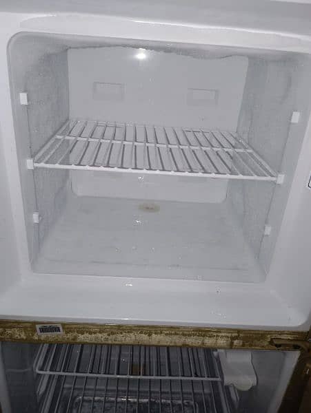 Dawlance Refrigerator 4