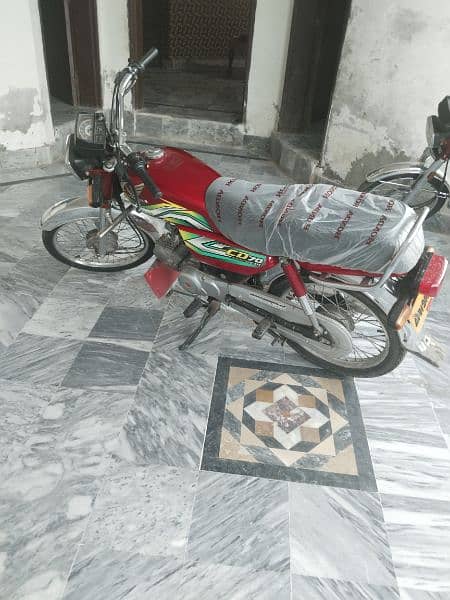 honda 70 model 2023 100% original condition 5