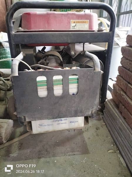 3500A Generator in Good Condition with battery 3