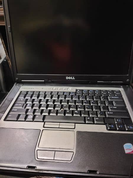 Latitude D630. Dell. co2duo . 03073783690. it 2