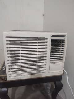 ye AC bhot Kam bijli istaml karta ha only 5 amp bss