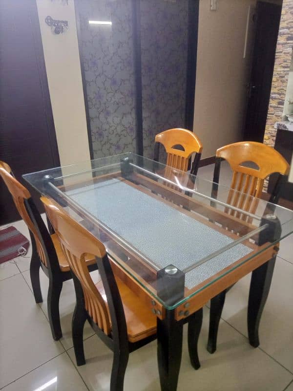 Dining table for sale 3