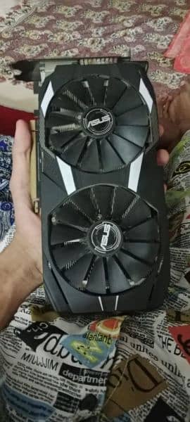 ASUS RX 580 8GB 256 Bits 0