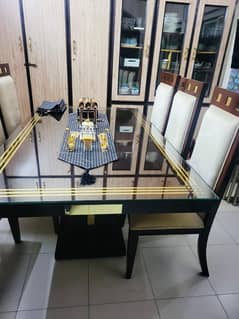 Dining Table For Sale / Used 6 Seater Dining Table with Center Table/