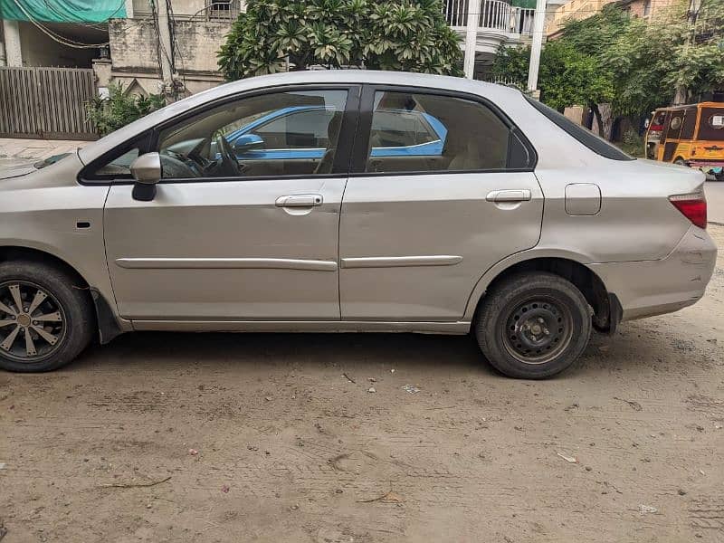 Honda City IDSI 2008 just WhatsApp 14