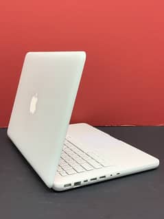 Apple Macbook Unibody 13" A1342 Mid 2010 RAM 4GB HDD 250GB Laptop