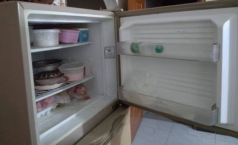 Dawlance Fridge 12QBFT for sale 3