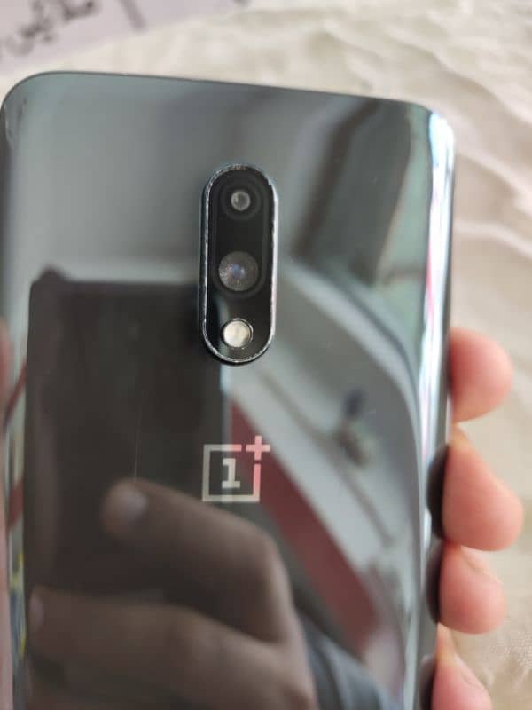 I want to sell OnePlus 7 8+5 ram 256 GB 5