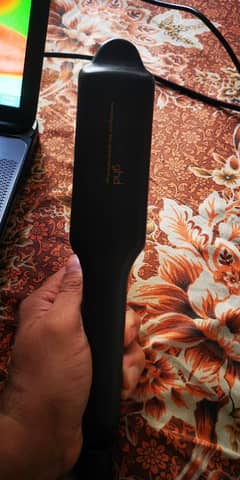 GHD ss Hair Straightener