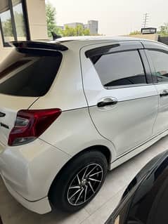 Toyota Vitz 2016