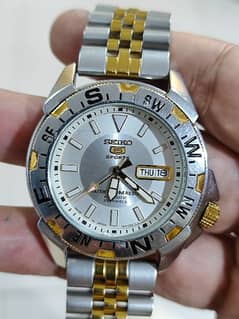 Seiko 5 sports watch in excellent condition