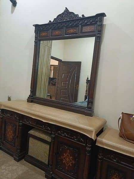 Dressing Table/ Home Decor/ Mirror/ room mirror 3