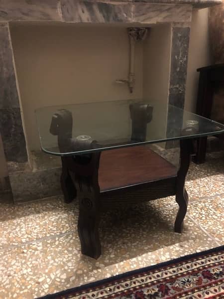 Set of three wooden Tables with Glass On Top 1