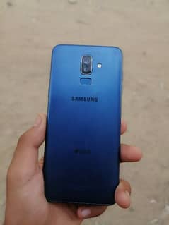 Samsung Galaxy J8