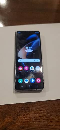 Samsung Galaxy Z Fold 4