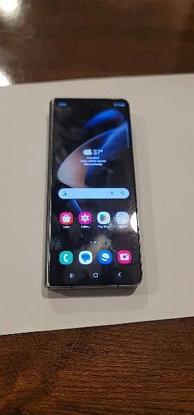 Samsung Galaxy Z Fold 4 12 256 0