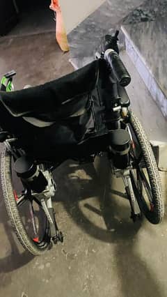 Electric wheelchair