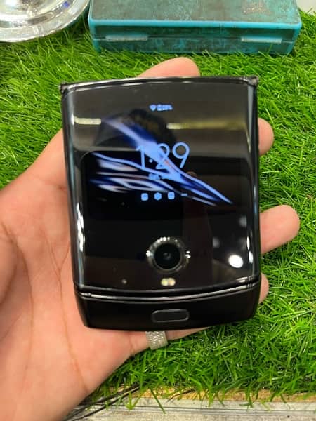 Motorola Razr 10/10 Peice 7