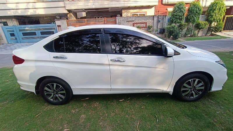 Honda City Aspire 2022 Full Option 7