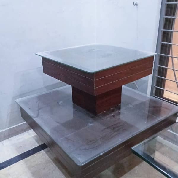 centre table with 2 side tables 5