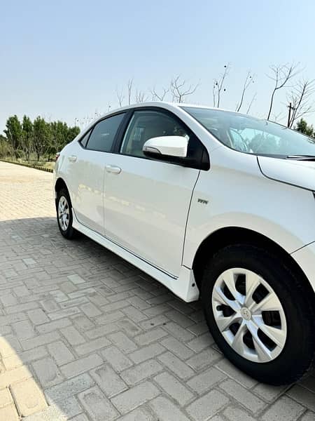 Toyota Corolla GLI 2018 Superwhite 1