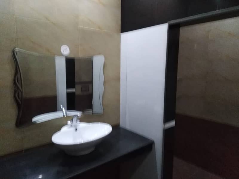 1 Kanal Like New Upper Portion Available For Rent In Oversease B Ext Block Bahria Town Lahore 25