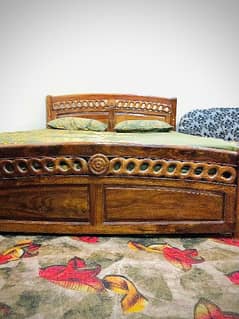 shawa wood bed for sale