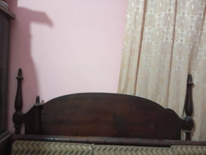 American Wooden Bed 2