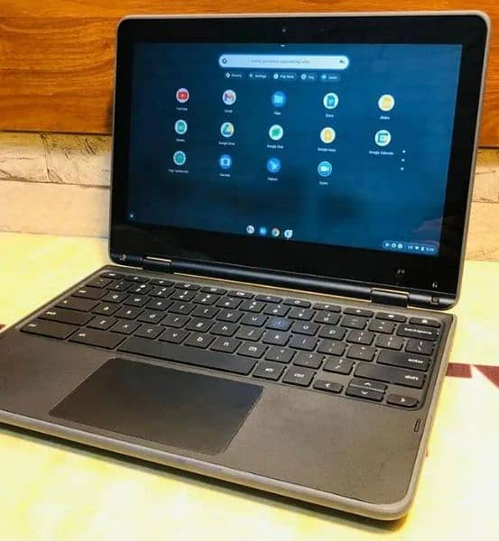 Lenovo ChromeBook 300E  4GB RAM  32GB Storage 7