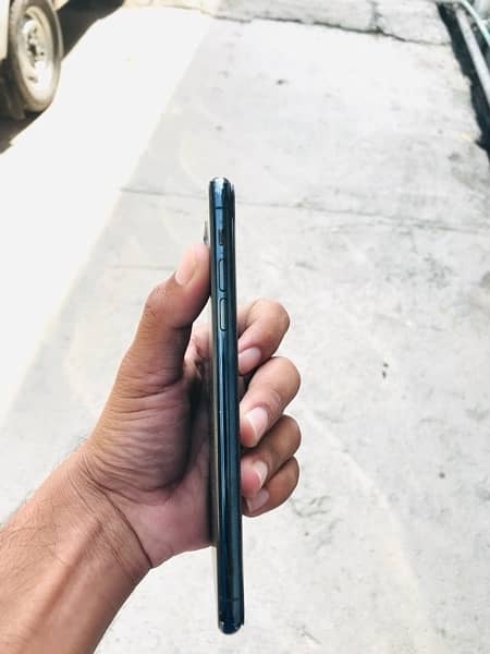 Iphone 11 Pro Max PTA Approved 5