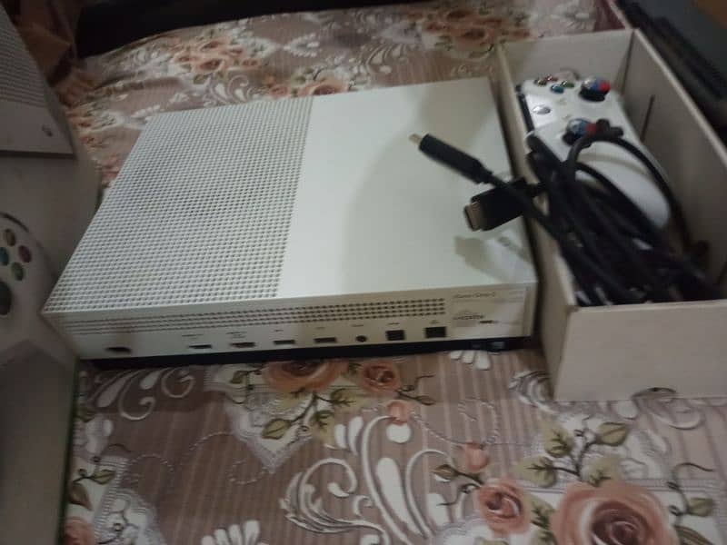 Xbox one s500 GB 2