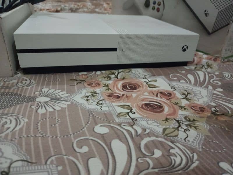 Xbox one s500 GB 3