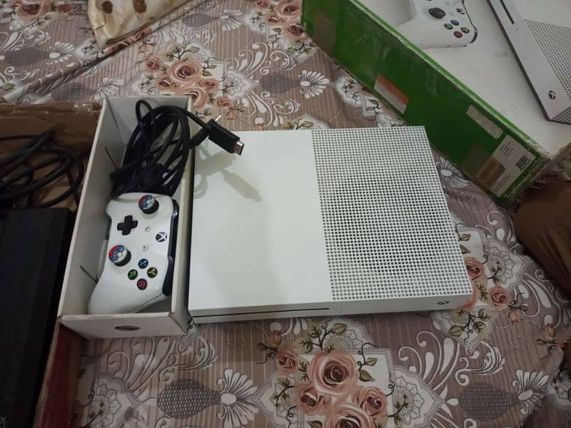 Xbox one s500 GB 4